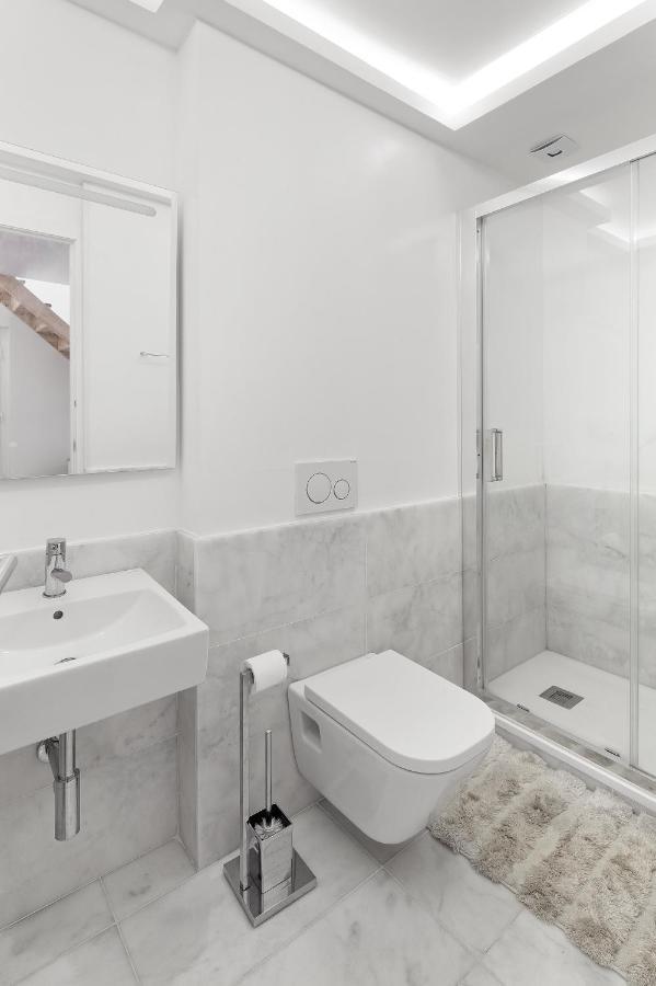 Room With Private Bathroom -Alcantara Lisboa Ngoại thất bức ảnh